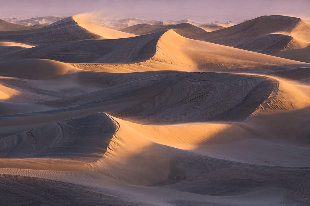 The beauty of the lifeless land - The photo, Desert, Landscape, Dunes, Valley, Horizon, Longpost