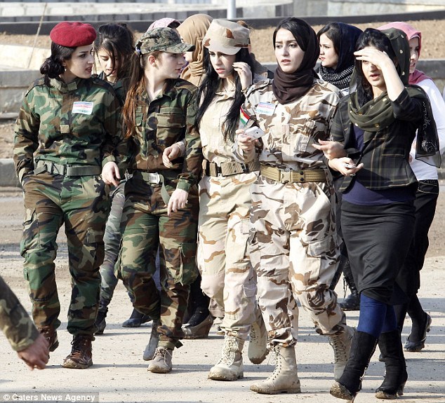 The girls went for a walk. - Iraq, Girls, Military uniform
