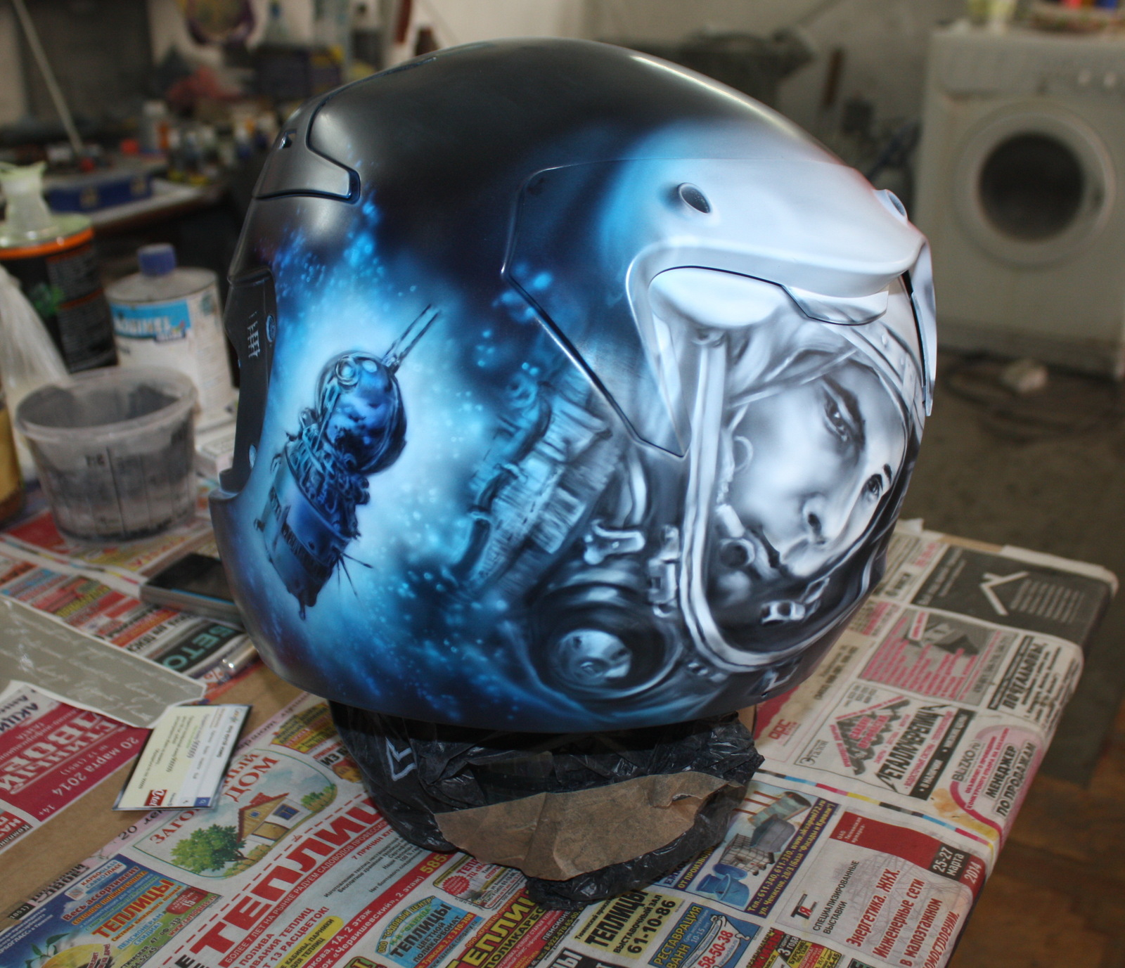 Airbrushing on HJC motorcycle helmet. - My, Airbrushing, Airbrushing on the helmet, Yuri Gagarin, Airbrushing72, Tyumen, Tyumenaero, Tyumenaero, Longpost