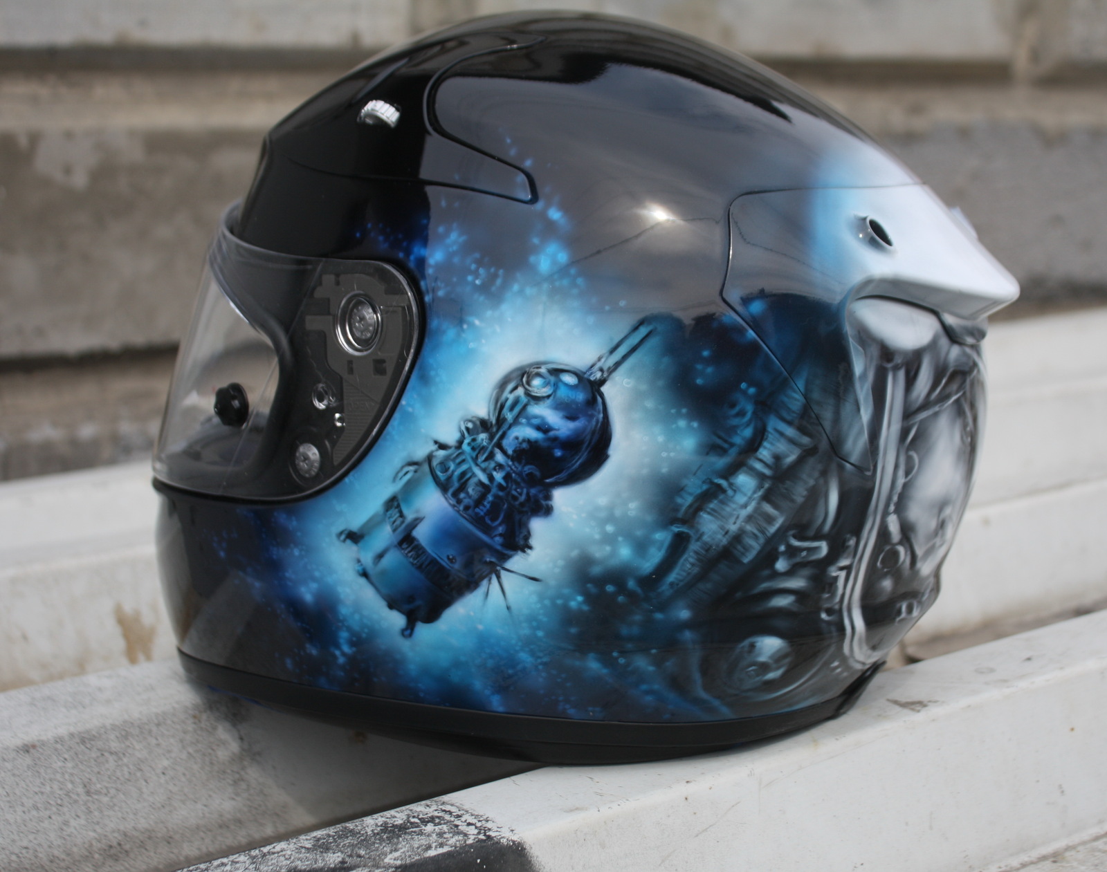 Airbrushing on HJC motorcycle helmet. - My, Airbrushing, Airbrushing on the helmet, Yuri Gagarin, Airbrushing72, Tyumen, Tyumenaero, Tyumenaero, Longpost