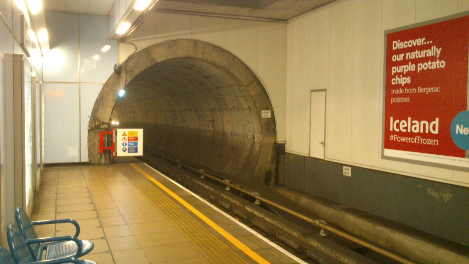 London Underground after morning rush hour - My, London, Travel notes, Metro, The photo