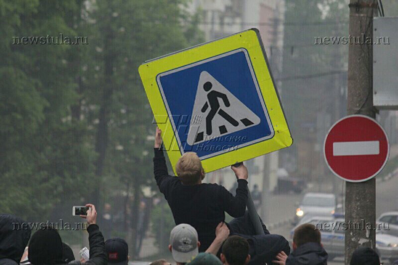 Фанаты Спартака в Туле, свиньи такие свиньи. - Футбол, Тула, Беспорядки, Свинство, Арсенал, Длиннопост