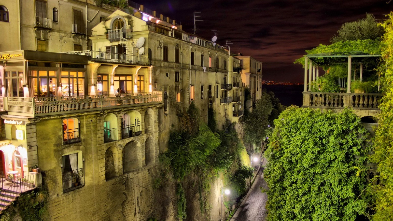 Evening in Sorrento. - The photo, Landscape, Town, Sorrento, Italy