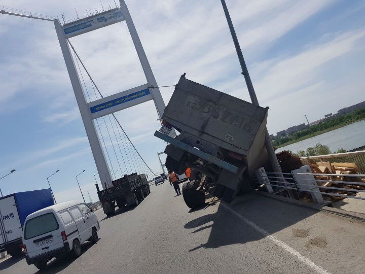 Не выдержал и приуныл - ДТП, Камаз, Прицеп