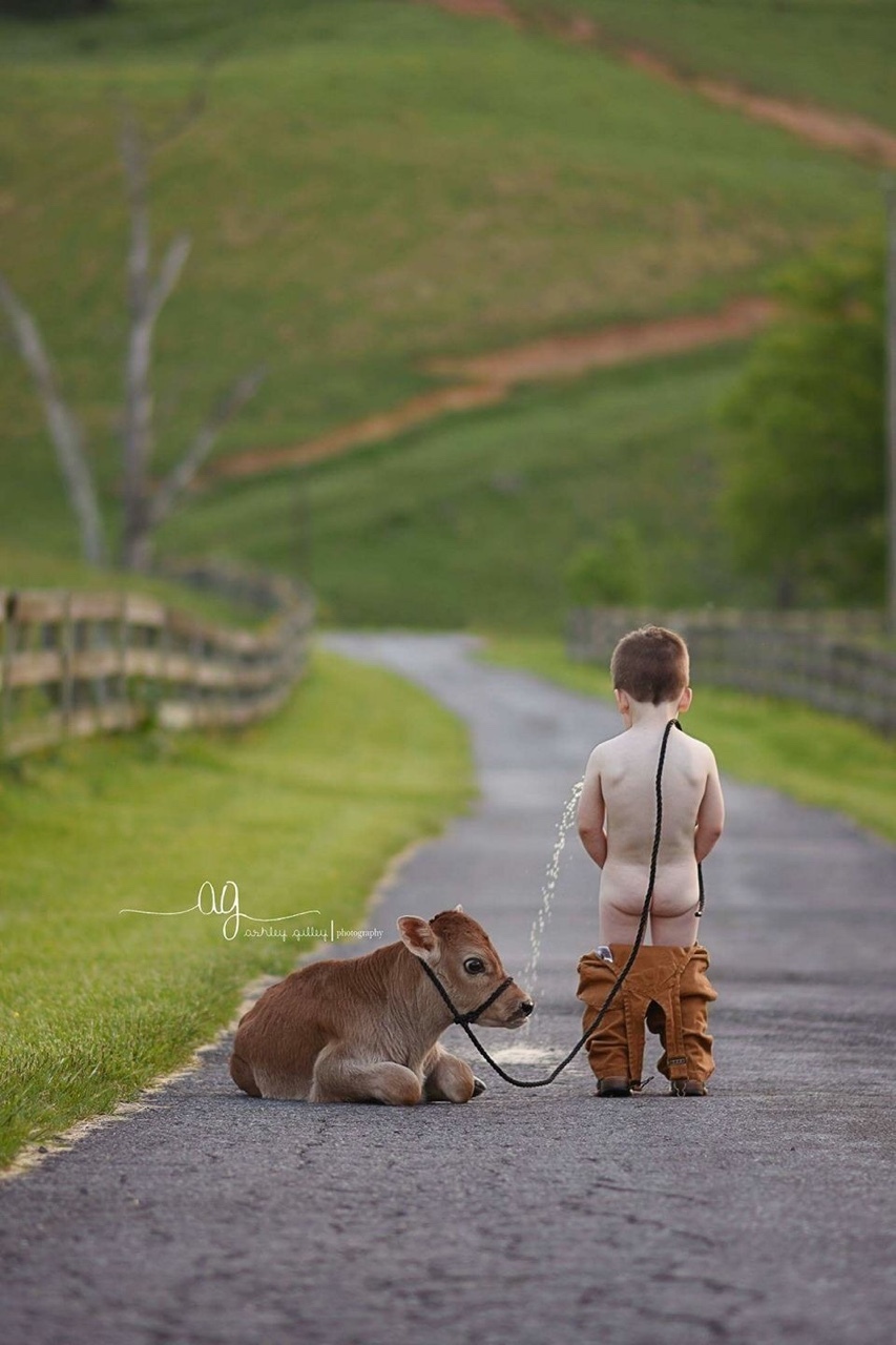 A friend will wait - Children, Calf, Itch, Not strawberry