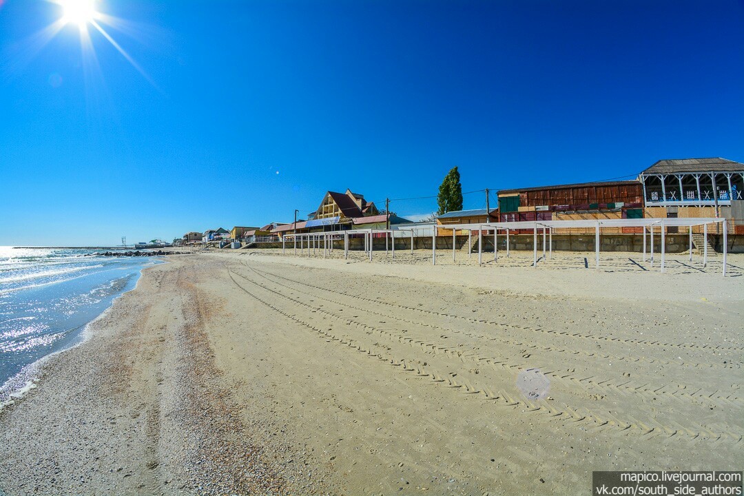 Summer, or a shiny piece of iron. - My, Sea, Black Sea, Relax, Relaxation, iron Port, Samyang, Fisheye Placebo, Longpost