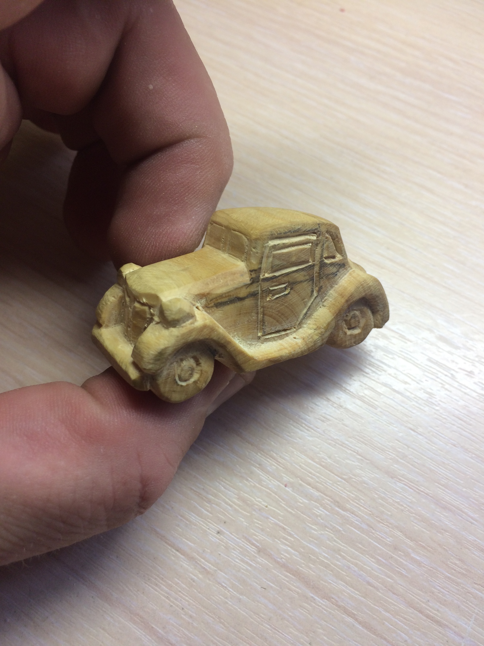 Keychain retro car. - My, Keychain, With your own hands, Crafts, Presents, Wood carving, Longpost