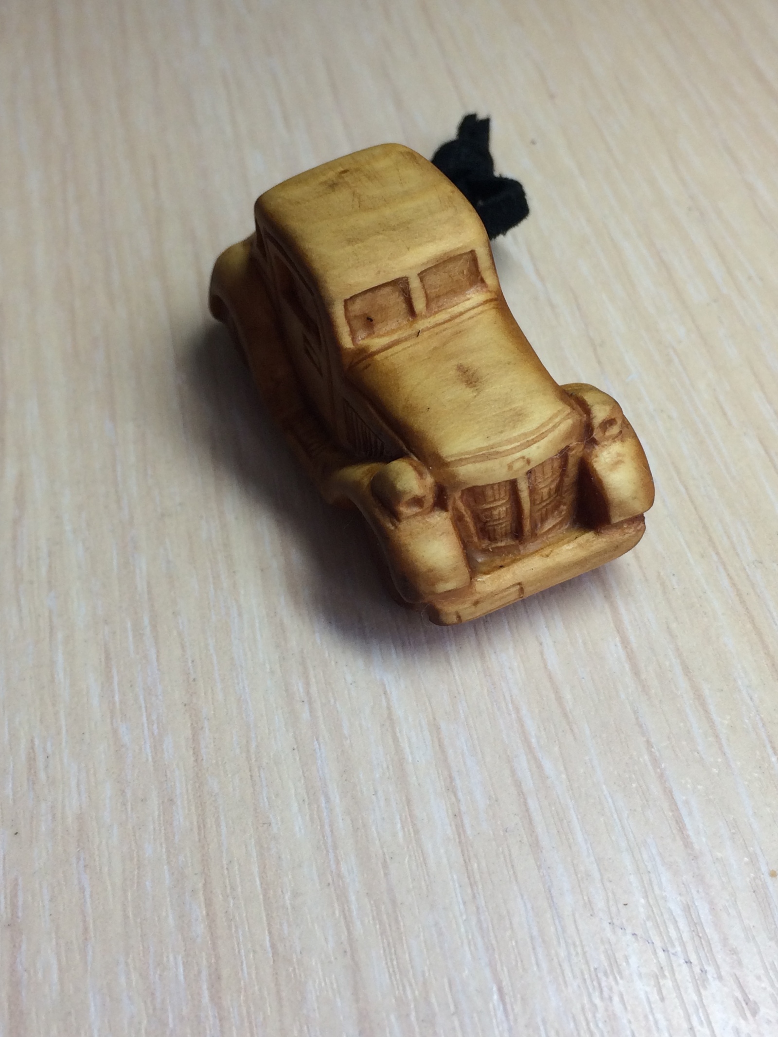 Keychain retro car. - My, Keychain, With your own hands, Crafts, Presents, Wood carving, Longpost