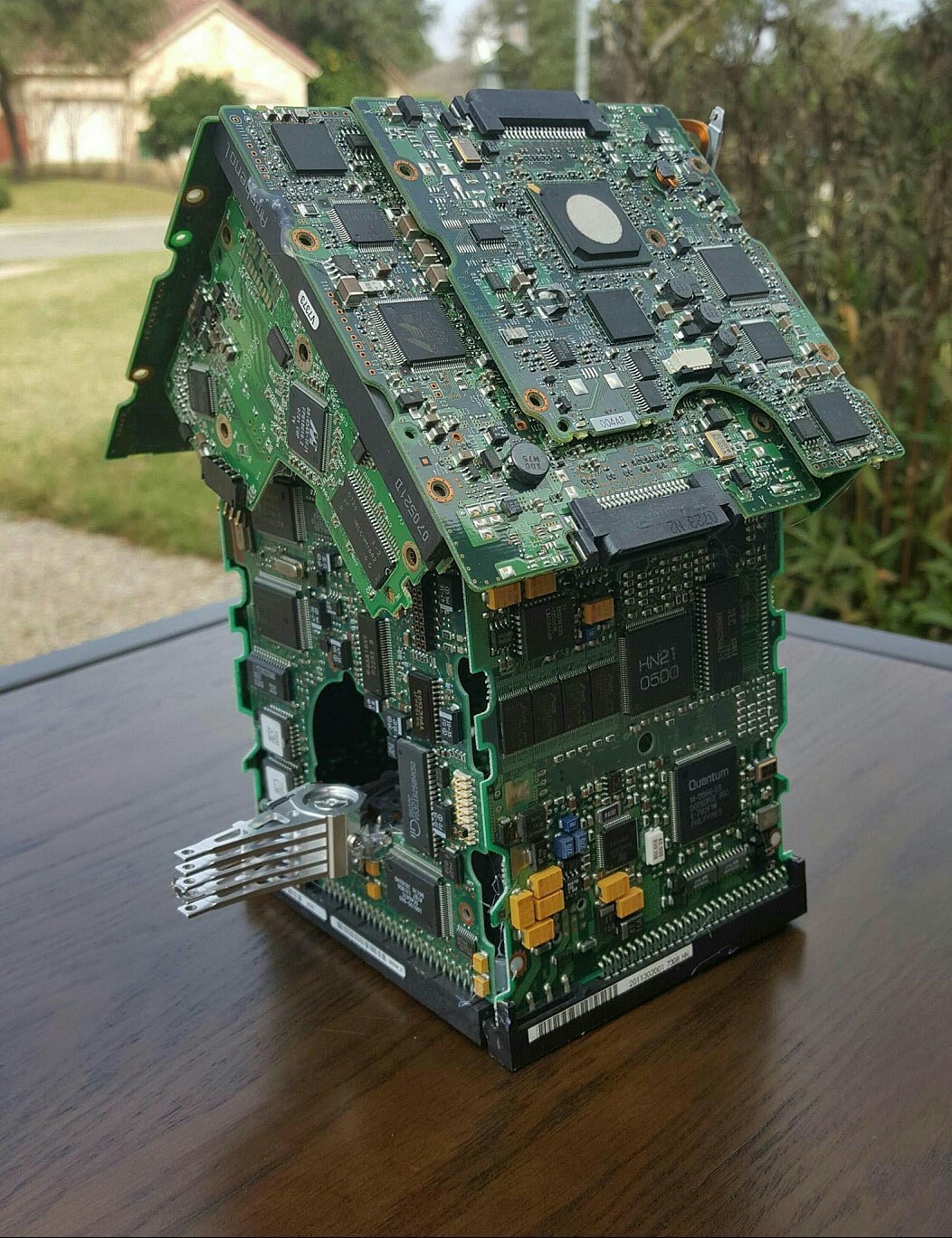 Birdhouse - Birdhouse, Technologies, Iron