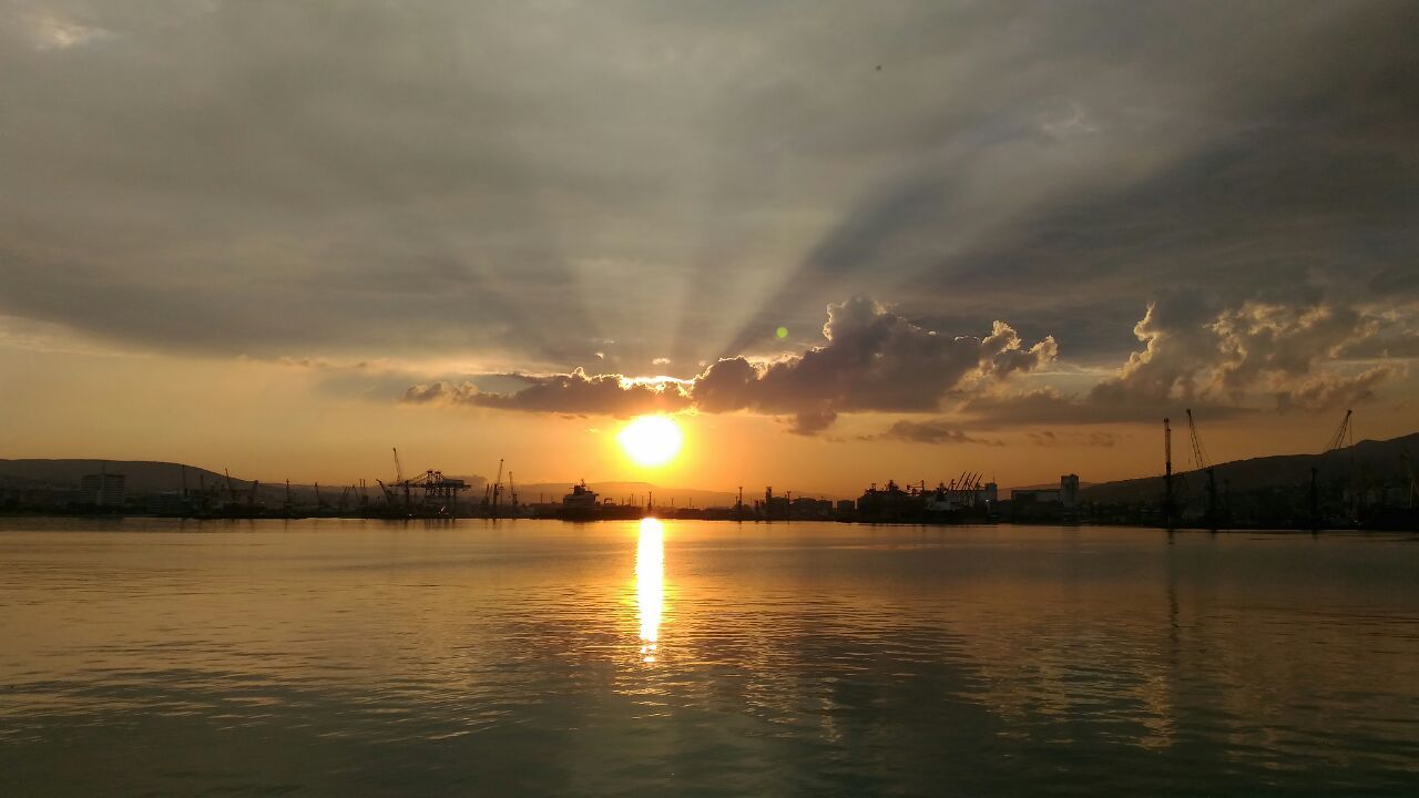 Sea sunset - My, Sea, Black Sea, Novorossiysk, Sunset, Battle of sunsets, beauty, beauty of nature, Spring