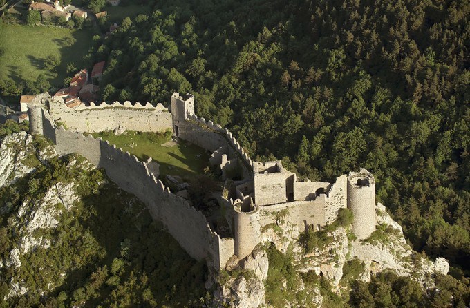 Pueloran Castle - Locks, France, Architecture, Longpost