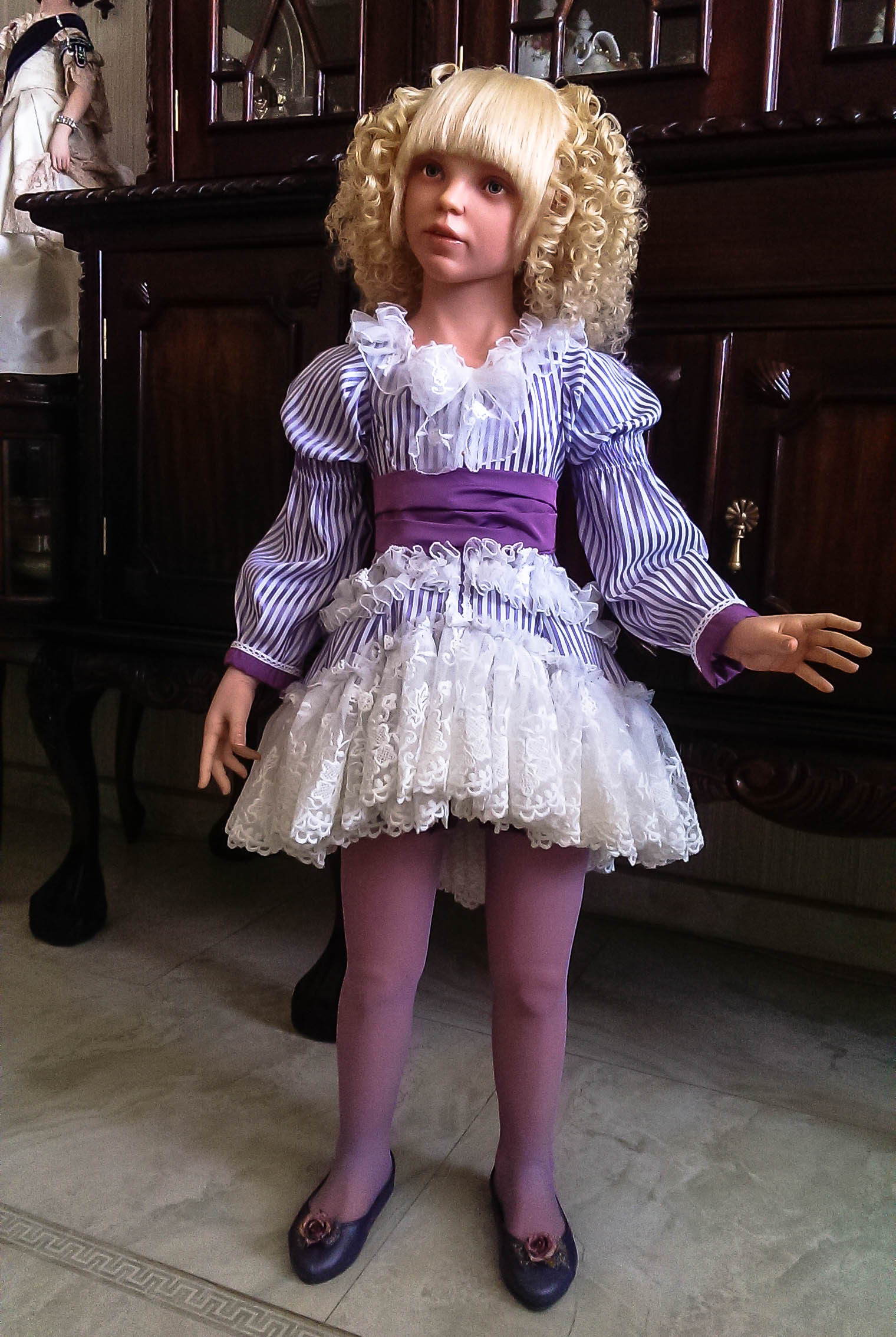 Куклы больших размеров. Большие куклы. Кукла высокая. Огромные куклы для девочек. Бальшй куклы.