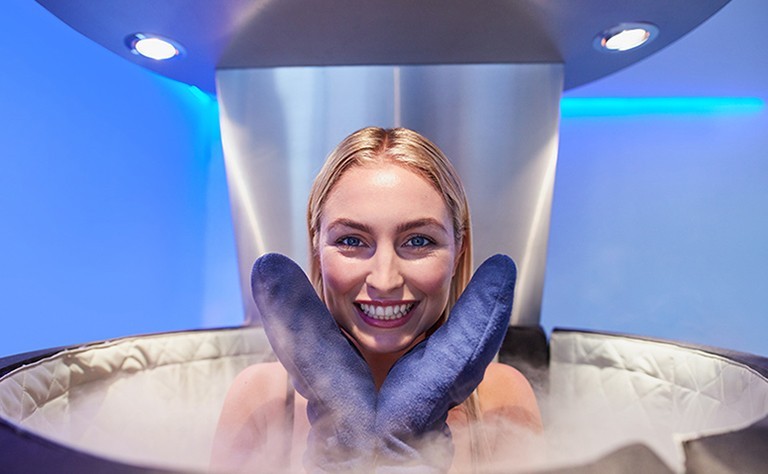 I somehow open a boomland and they offer me 7 sessions of cryotherapy ... And what a happy face the girl has. - It seemed, Black Overlord