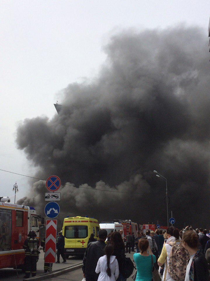 Fire, Moscow, near Kyiv metro station. - Fire, Rgs, Evacuation, Metro, Longpost