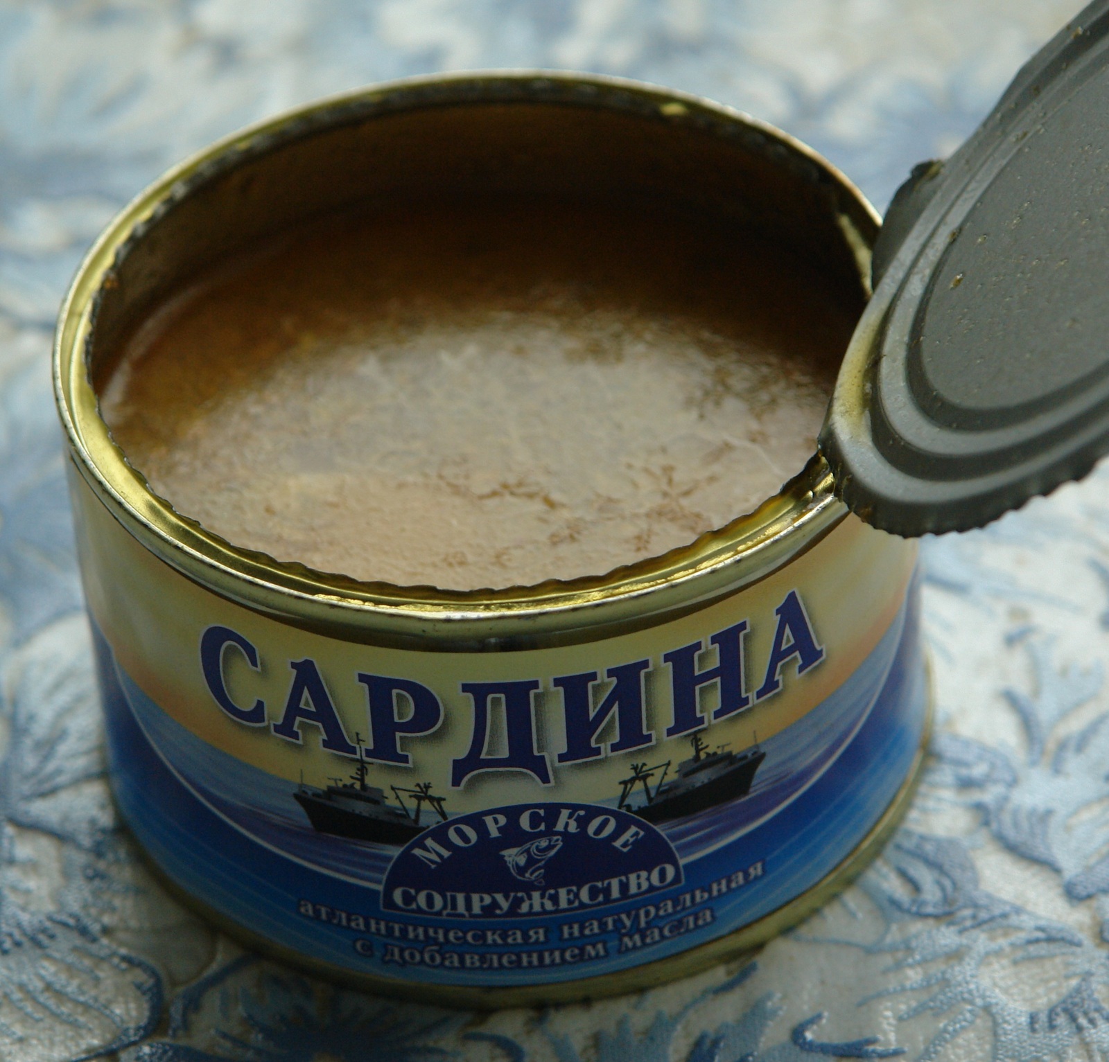 Saira vs Sardina - My, Sardine, Canned food, Business in Russian, A fish, Crimea