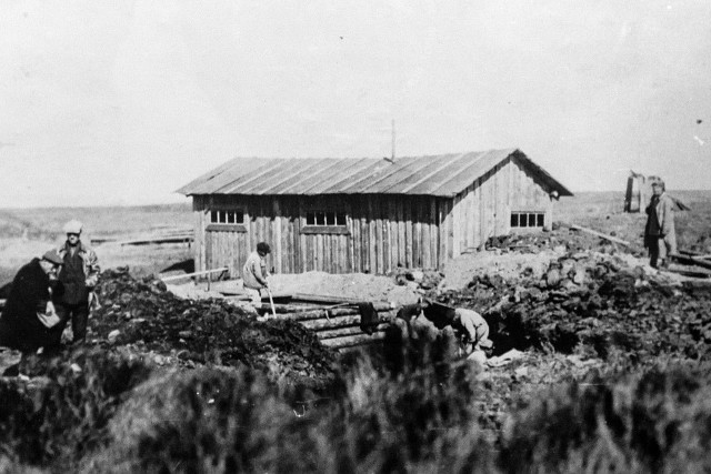 Club History of Magnitogorsk. MAGNITOGORSK Laying of a temporary water pipeline. Magnitostroy. 1929 - Magnitka, Magnitogorsk, , Old photo, Real life story, Interesting, First Builders