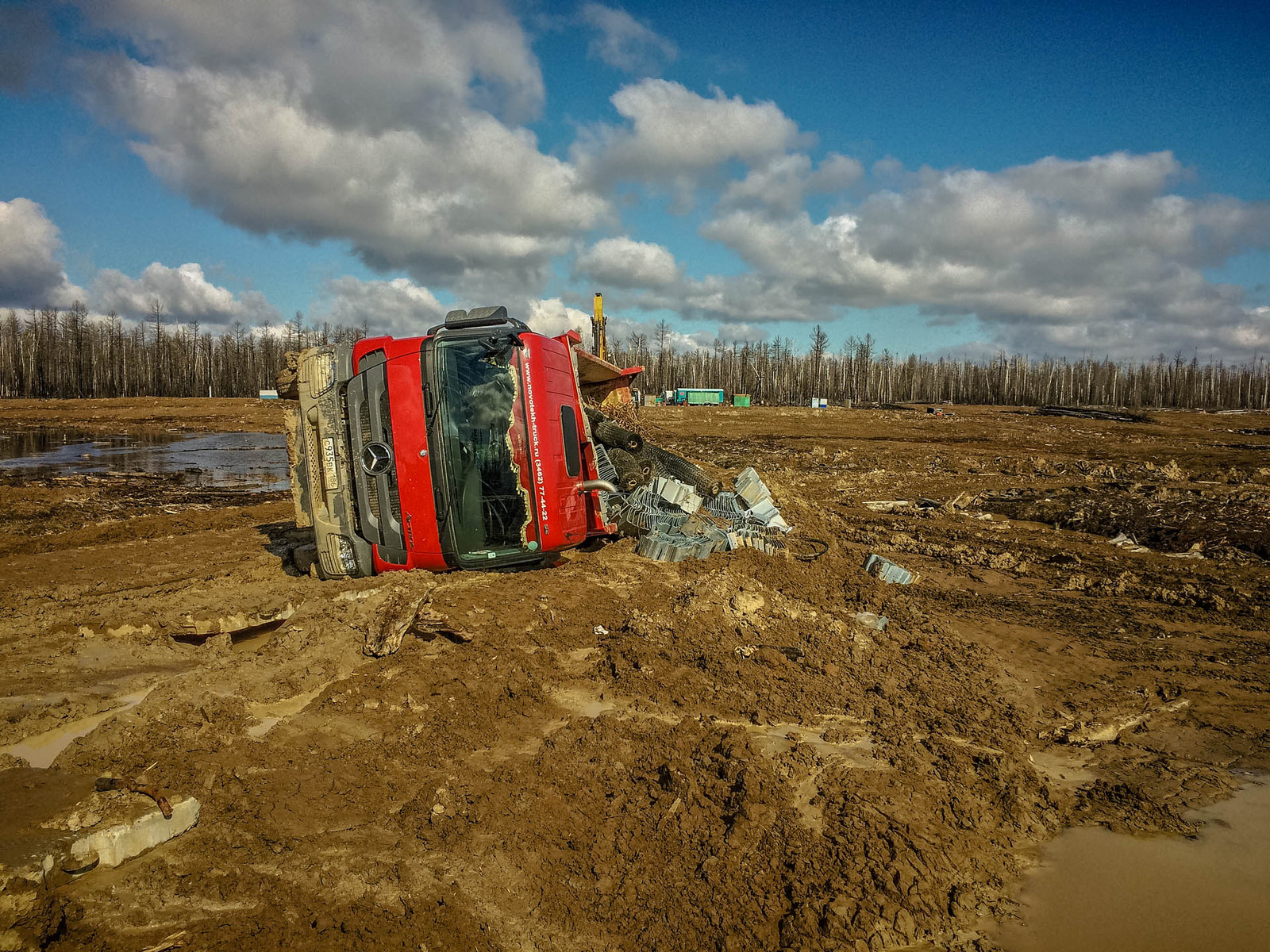 Everyday life of a tractor driver. - My, Work, Excavator, Caterpillar, North, Longpost