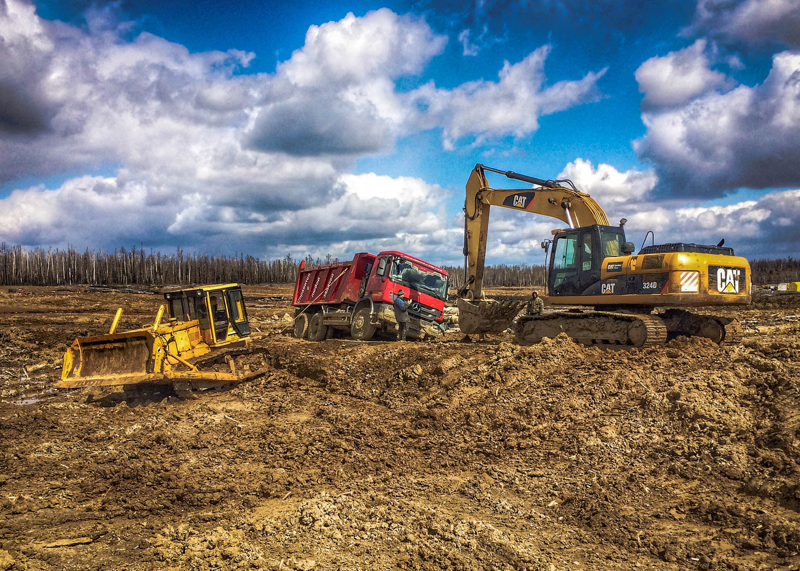 Everyday life of a tractor driver. - My, Work, Excavator, Caterpillar, North, Longpost