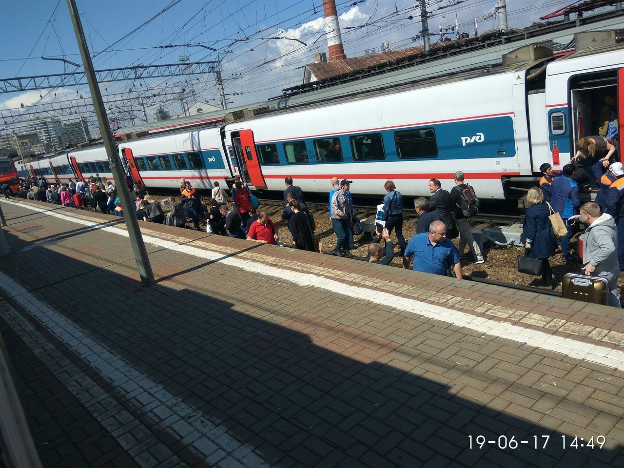 На Курском вокзале электричка врезалась в скоростной поезд Стриж - РЖД, Электричка, Москва, Длиннопост