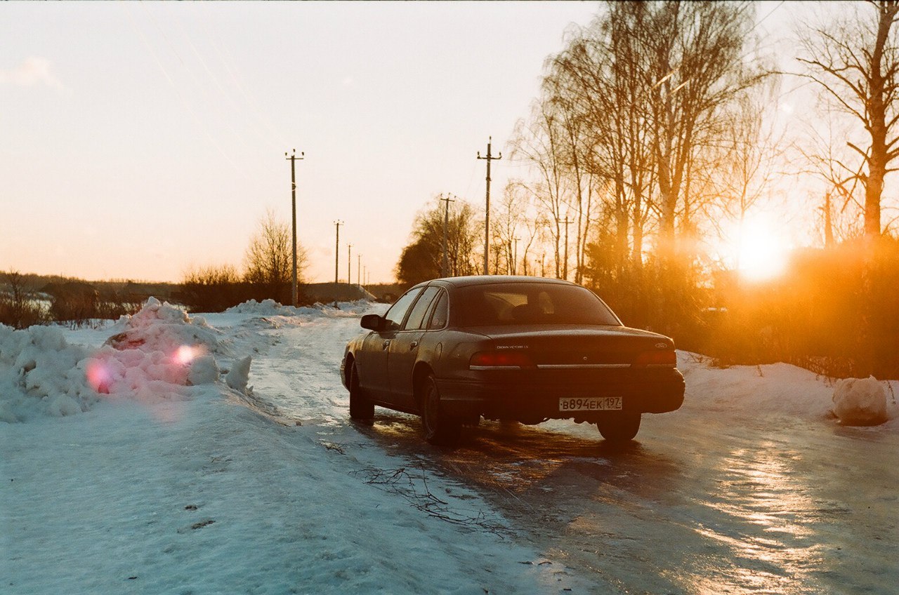 Вёдра рулят! Фотопост ч1. Ford Crown Victoria - Моё, Авто, Ретро, Ford Crown Victoria, Фотография, Пленка, Санкт-Петербург, Длиннопост