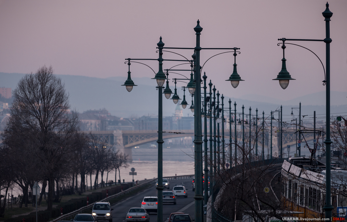 Palisade. - My, Morning, dawn, River, Town, Architecture, Budapest, Embankment, Lamp