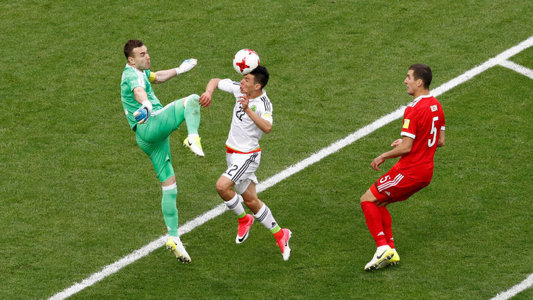 What is the work of the hands - Football, A. A. Akinfeev, Russia, Mexico, Igor Akinfeev