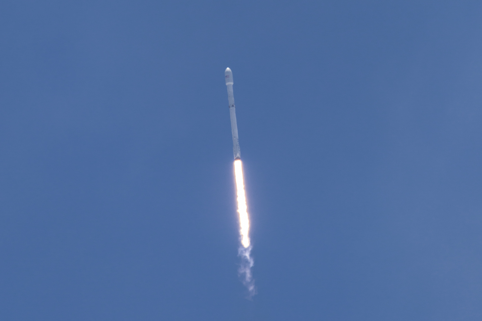 Ускоренная видеозапись посадки первой ступени Falcon 9. - SpaceX, Falcon 9, Ракета-Носитель, Илон Маск, Космос, Лента, Видео, Длиннопост