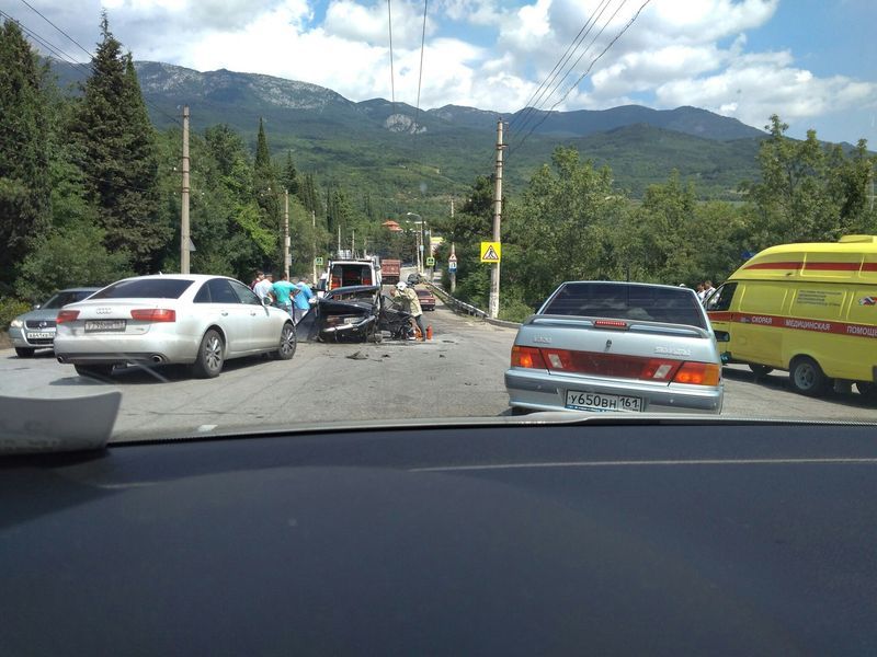 Seventeenth accident in a year. - Road accident, Crimea, Yalta, Video, Longpost