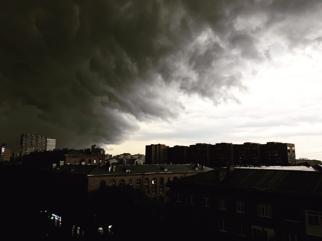 Briefly about the weather in Moscow - Thunderstorm, Hurricane, Moscow, A storm warning, Summer