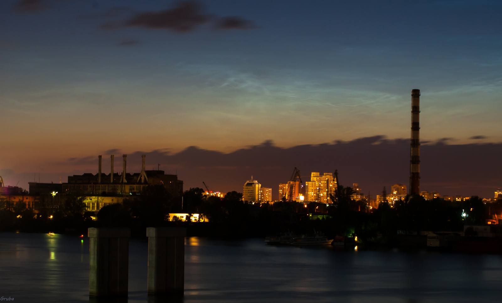 Fragments of evening clouds - My, Kiev, Dnieper, Sky, Evening, Nikon D70, 