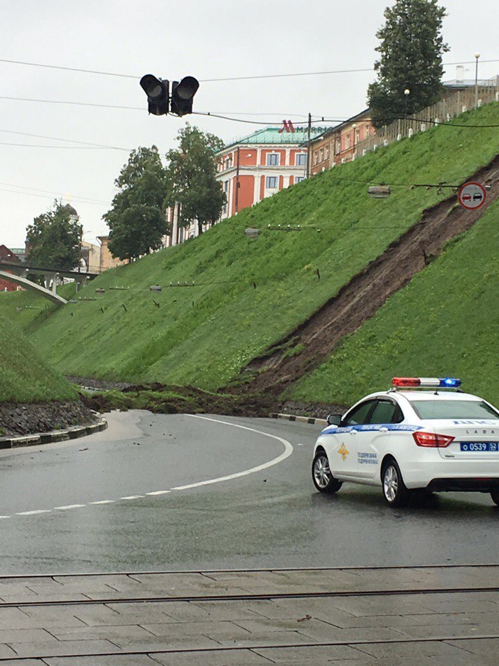 Nizhny Novgorod! Zelensky congress blocked. The ground has slipped, look for detours. - Convention, Car, Nizhny Novgorod, Longpost