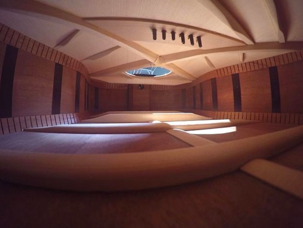 This guitar from the inside looks like an apartment that I can't afford. - Guitar, Inside view