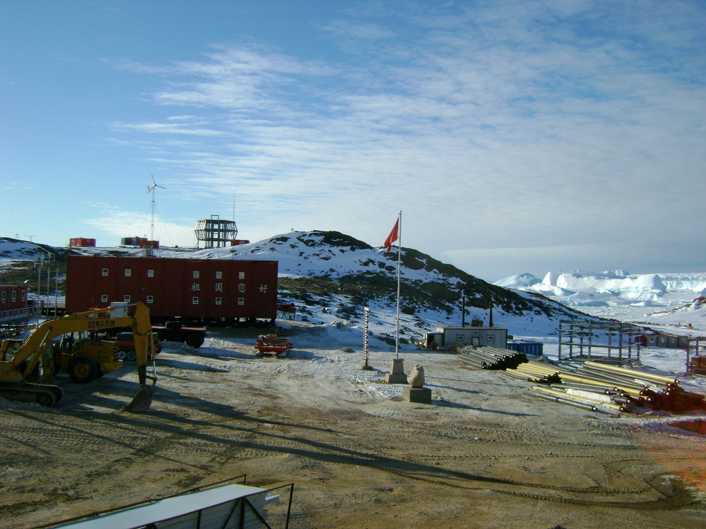 Antarctic buildings - My, Antarctica, Building, Chatting in Internet, , Longpost, 