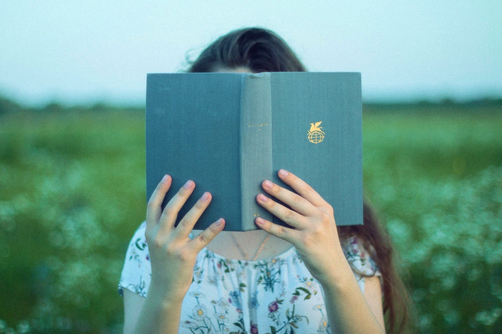 First portrait photography experience - My, Portrait, Nature, Books, Fedor Dostoevsky, I want criticism