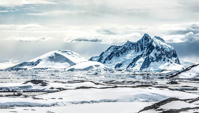 A trillion-ton iceberg breaks off a glacier in Antarctica - Antarctic, Iceberg