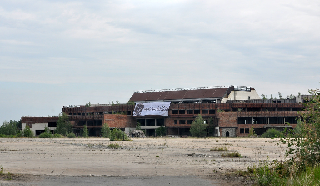 Who has a pool, but here we have an abandoned airport in the village of Fedorovka - Omsk, , The airport, Abandoned, Longpost