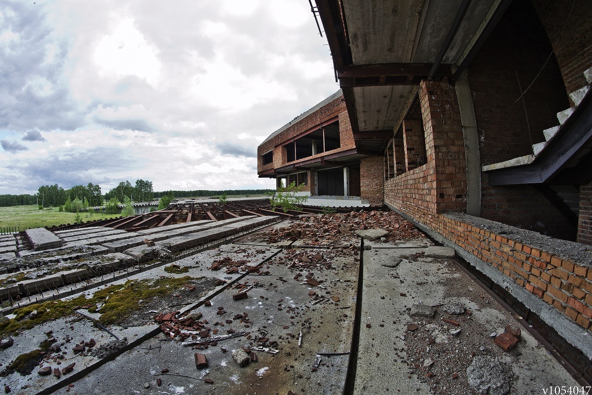 Who has a pool, but here we have an abandoned airport in the village of Fedorovka - Omsk, , The airport, Abandoned, Longpost