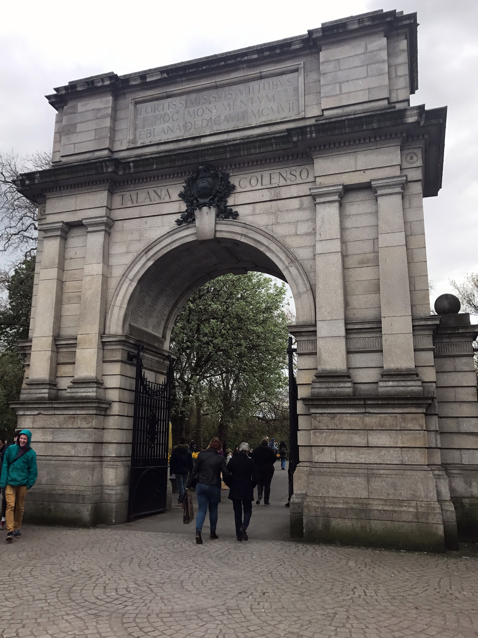 Ireland. Language school, family life, sheep - My, Dublin, Ireland, Cloth, Town, Architecture, Longpost