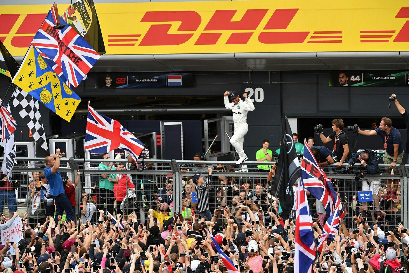 On July 16, the British Grand Prix race took place at Silverstone, as a result of which the Mercedes driver Lewis Hamilton won! - Formula 1, Lewis Hamilton, Victory, Celebration, Mercedes, Longpost