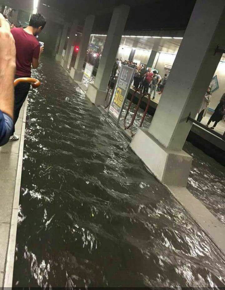 Metro in Istanbul after the rain - Istanbul, Rain, Потоп, Metro