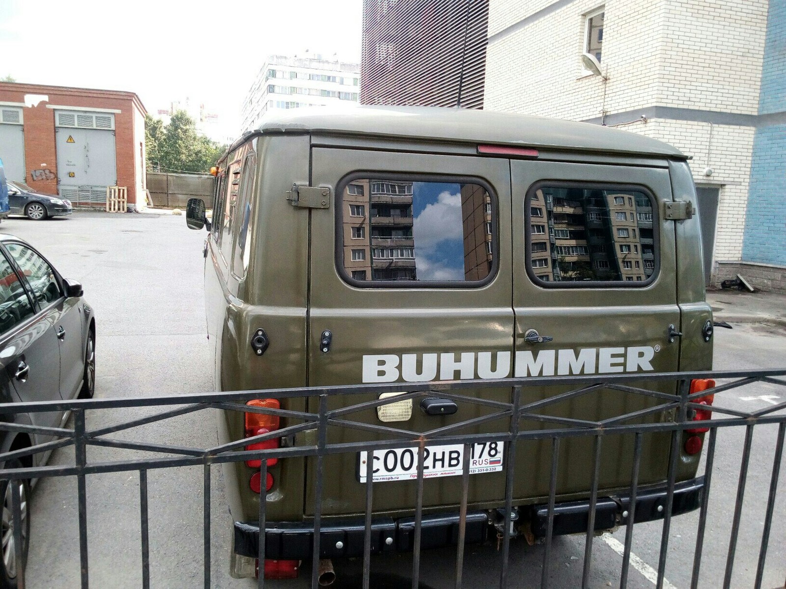 Loaf) - Saint Petersburg, Loaf, The photo, Hummer