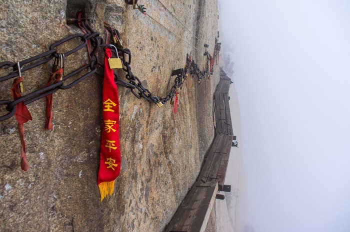 Myth from China. - My, China, Myths, Mount Huashan, The mountains, Path of Death, Danger, Video, Longpost