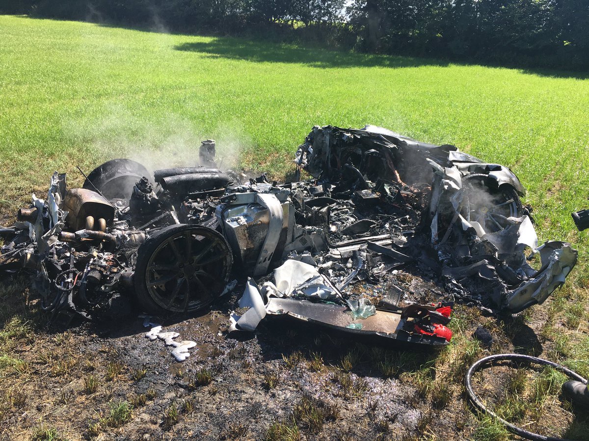 Ferrari burned to the ground an hour after purchase - Ferrari, Ferrari F430, Crash, Road accident, Idiocy, England, Longpost