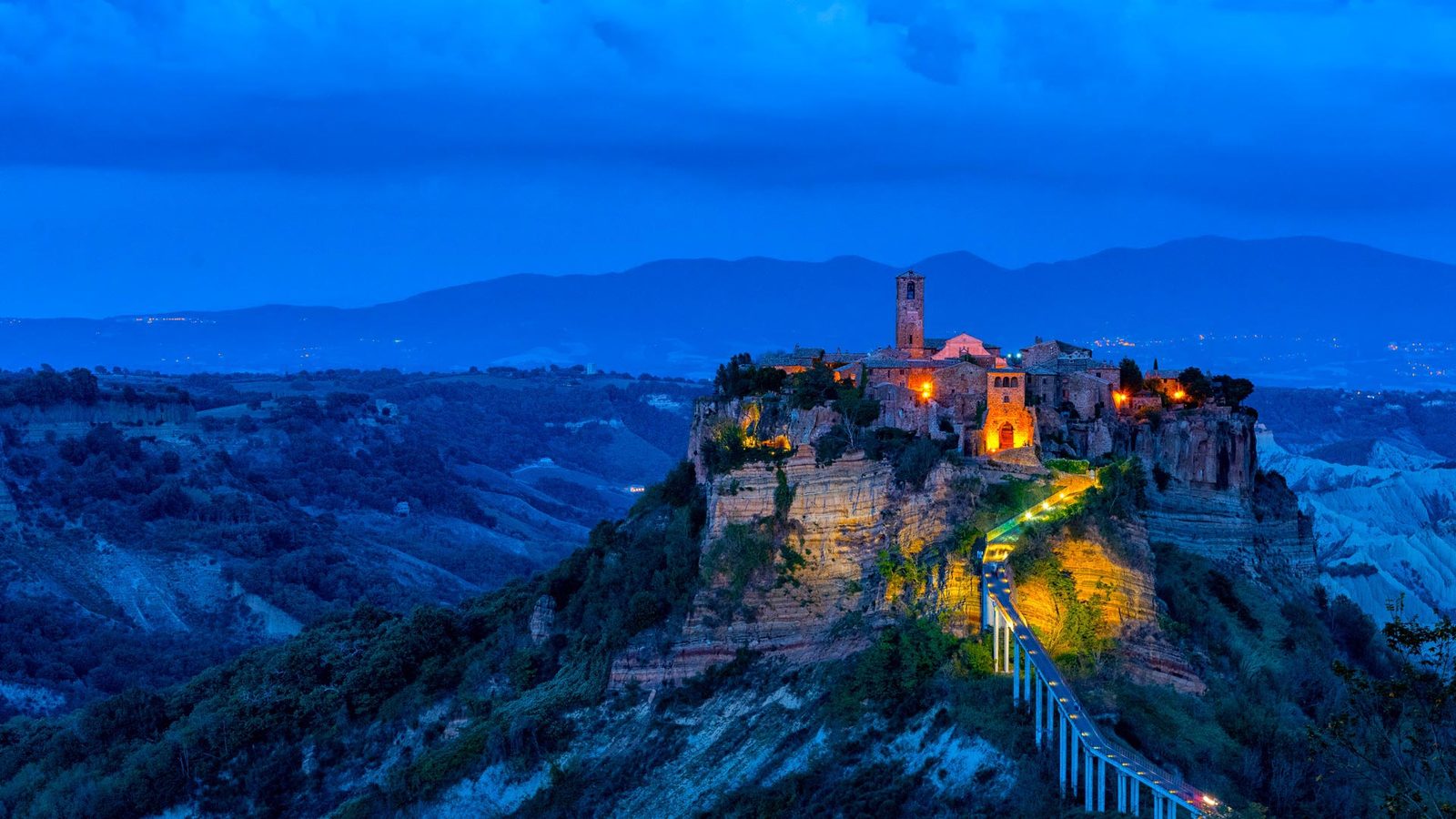 Civita di Bagnoregio, Italy. - The photo, Landscape, The mountains, Evening, Italy