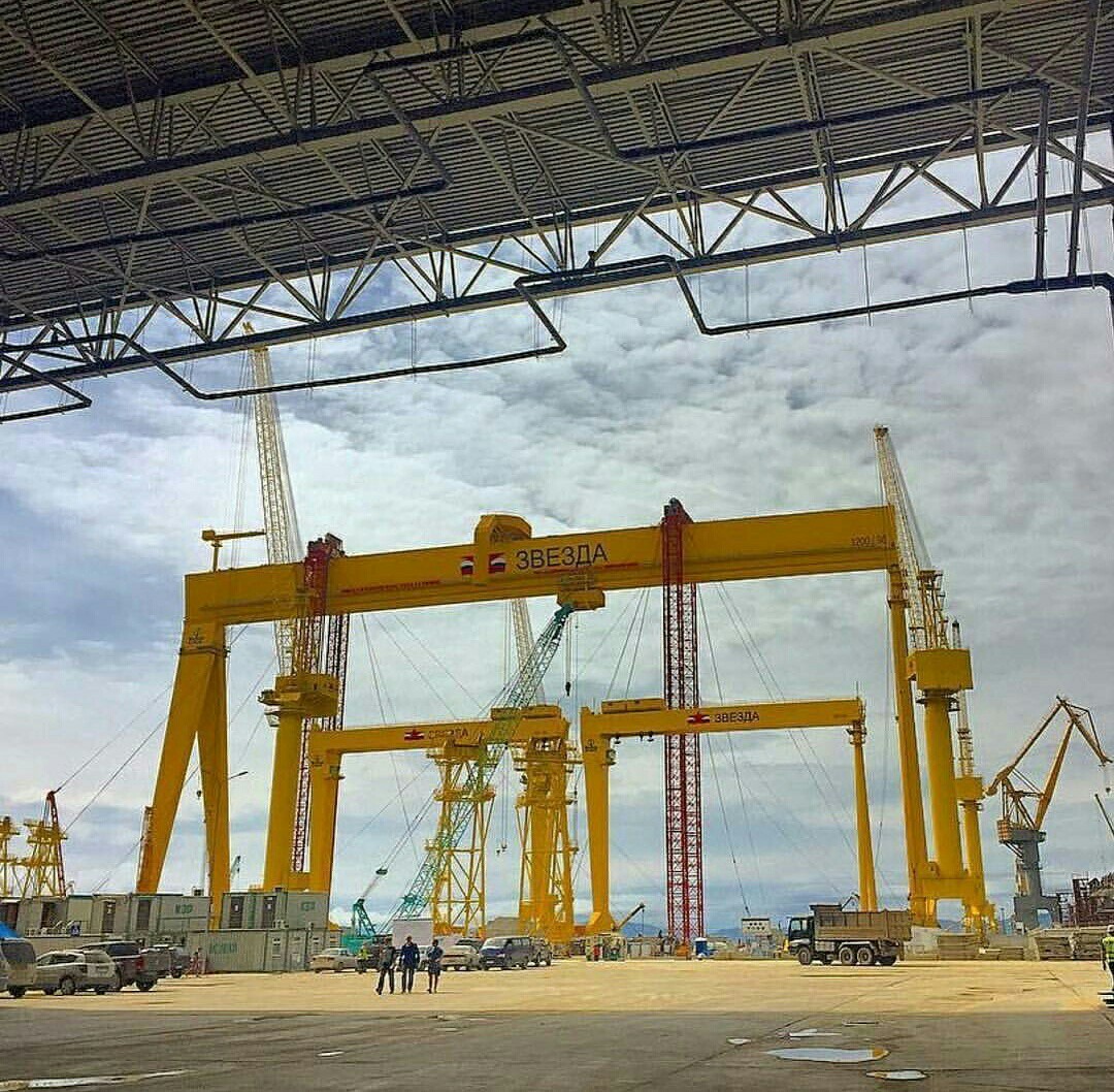 Zvezda Shipbuilding Complex is completing the installation of a Goliath type gantry crane - Tap, Russia, Factory, Instagram, Video, Longpost