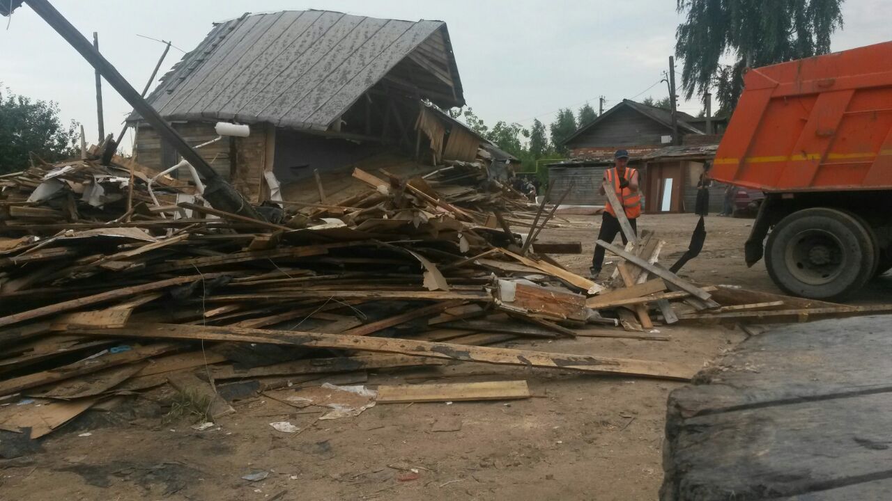 Gypsy houses being demolished in Zelenodolsk district - Gypsies, Demolition, Images, Zelenodolsk