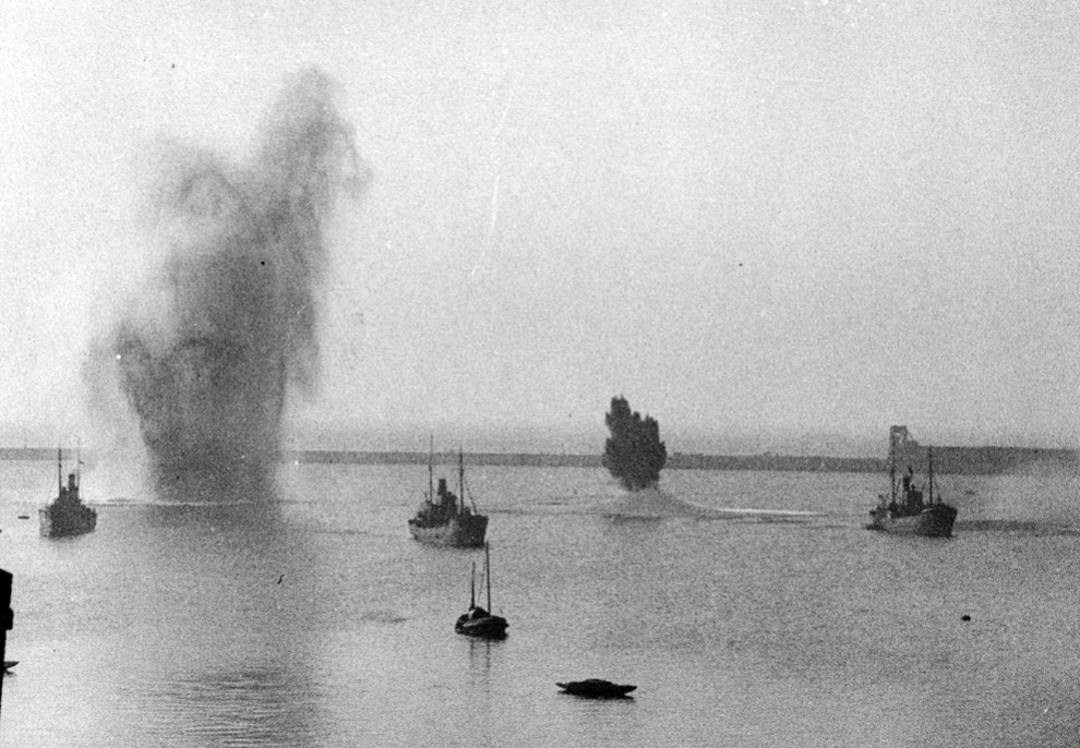 WWII Black and white photographs 1940. Fall of France. The retreat of the allied forces. - The Second World War, Not mine, Story, Longpost, France, 1940, Black and white photo