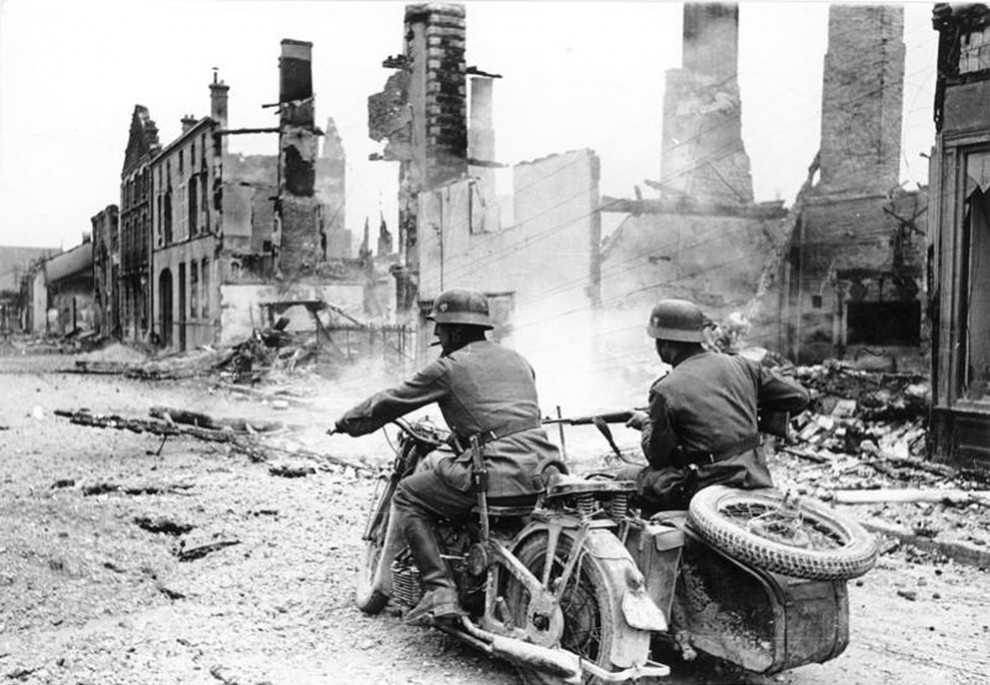 WWII Black and white photographs 1940. Fall of France. The retreat of the allied forces. - The Second World War, Not mine, Story, Longpost, France, 1940, Black and white photo