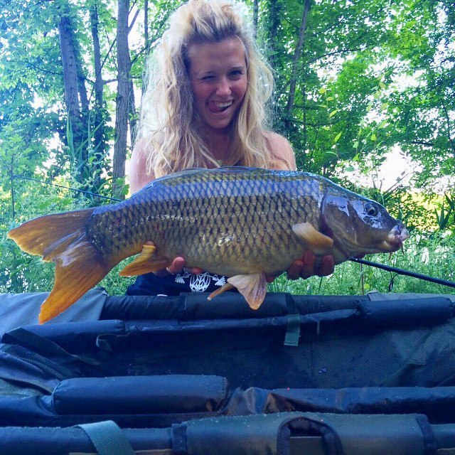 Duvushki and sports carp fishing - NSFW, My, Carp, carp fishing, Beautiful girl, Girls, Longpost