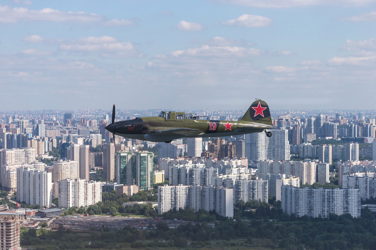 Transfer of the restored Il-2 attack aircraft from Ramenskoye to Kubinka on August 9, 2017 - Weapon, The Great Patriotic War, IL-2, Legend, Stormtrooper, Restoration, Memory, Video, Longpost, Ferry, Attack aircraft